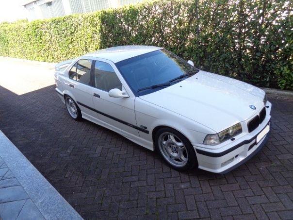 BMW 318 is Racing (Class II)