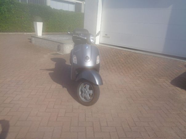 Piaggio Vespa 200 Granturismo