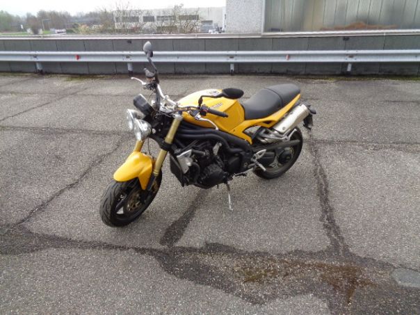 Triumph Speed Triple 1050